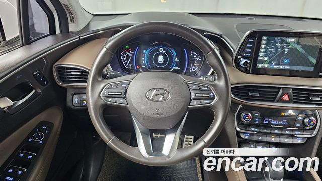 Hyundai Santafe 2019 — photo 18