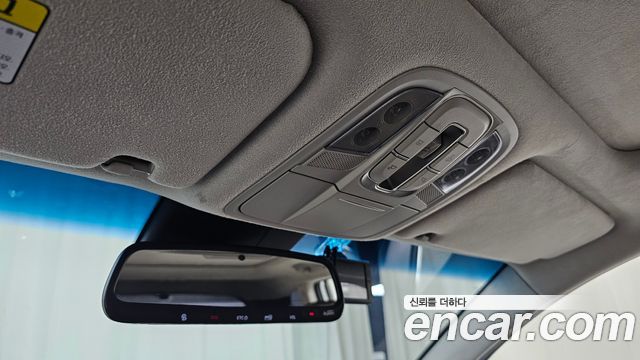 Hyundai Santafe 2019 — photo 23