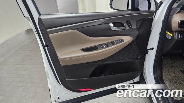Hyundai Santafe 2019 — photo 14