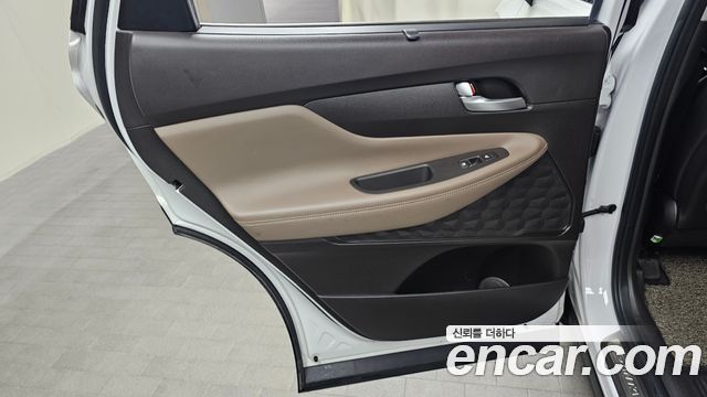 Hyundai Santafe 2019 — photo 15