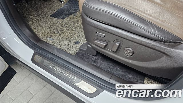 Hyundai Santafe 2019 — photo 33
