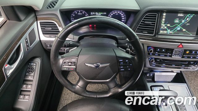 Genesis G80 2018 — photo 22