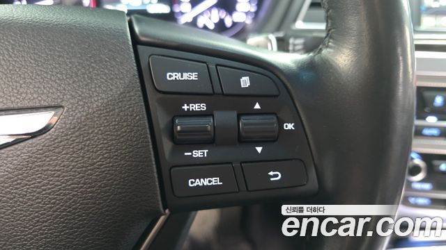 Genesis G80 2018 — photo 26