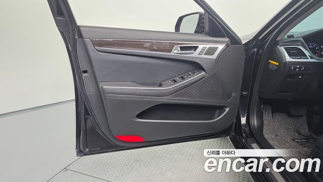 Genesis G80 2018 — photo 14