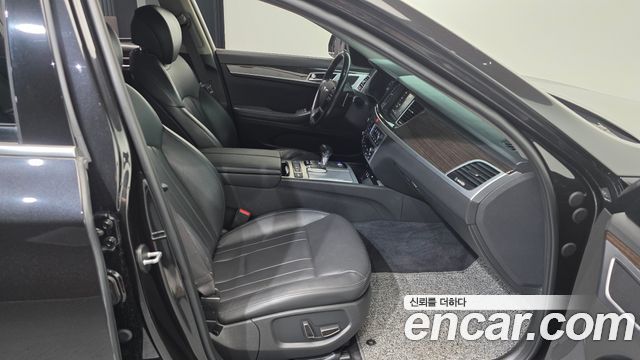 Genesis G80 2018 — photo 16