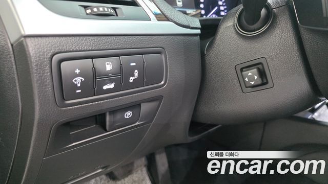 Genesis G80 2018 — photo 30