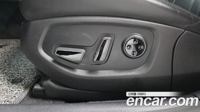 Genesis G80 2018 — photo 31