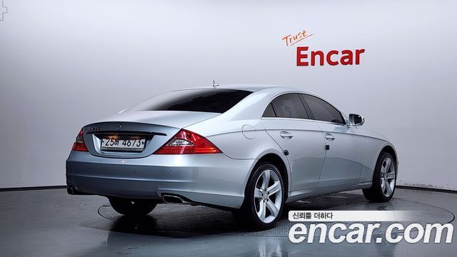 Mercedes-Benz CLS-Class 2009 — photo 2