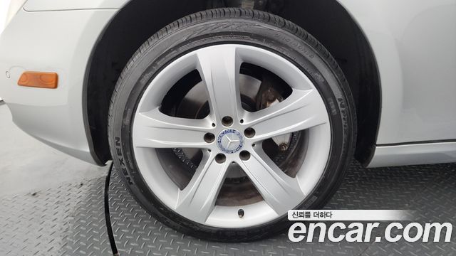 Mercedes-Benz CLS-Class 2009 — photo 5