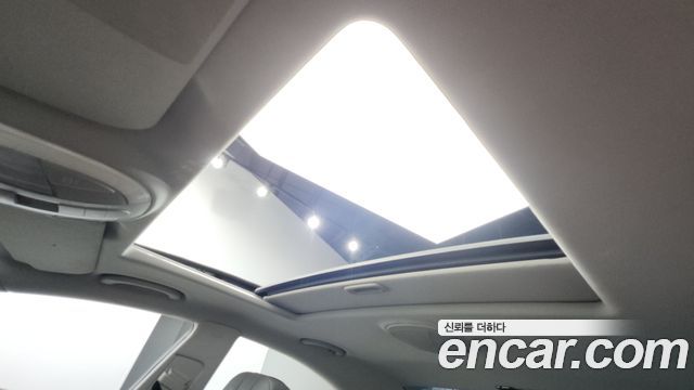 Mercedes-Benz CLS-Class 2009 — photo 15
