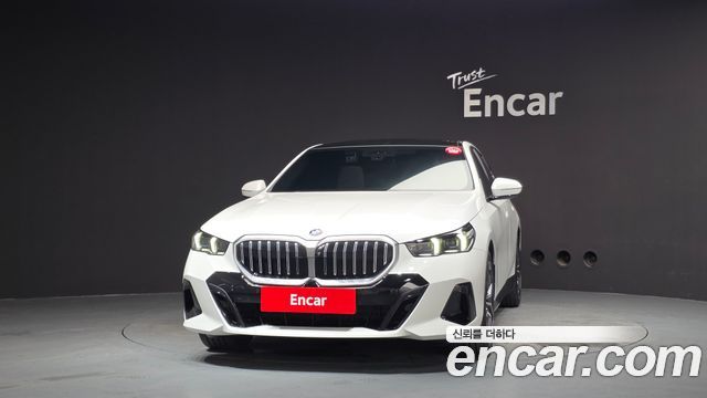 BMW 5-Series 2026 — photo 3