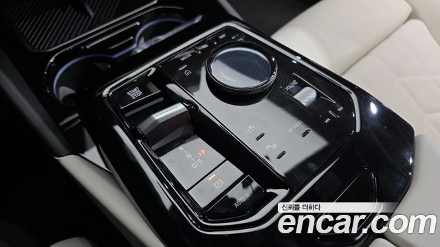 BMW 5-Series 2026 — photo 9
