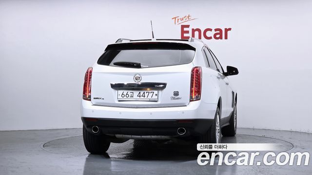 Cadillac SRX 2015 — photo 4