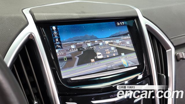 Cadillac SRX 2015 — photo 13