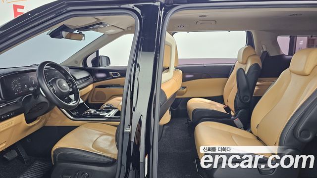 Kia Canival 2021 — photo 21