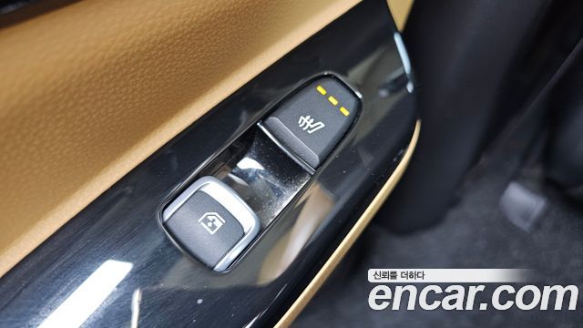 Kia Canival 2021 — photo 22