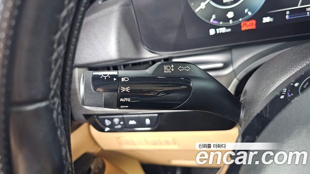 Kia Canival 2021 — photo 30