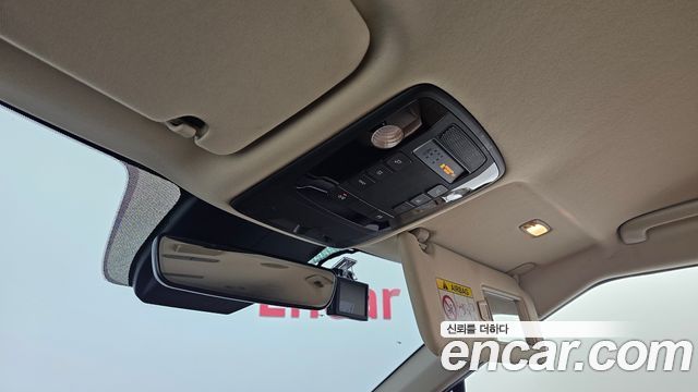 Kia Canival 2021 — photo 33