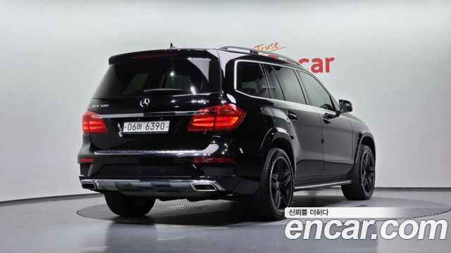 Mercedes-Benz GL-Class 2016 — photo 2