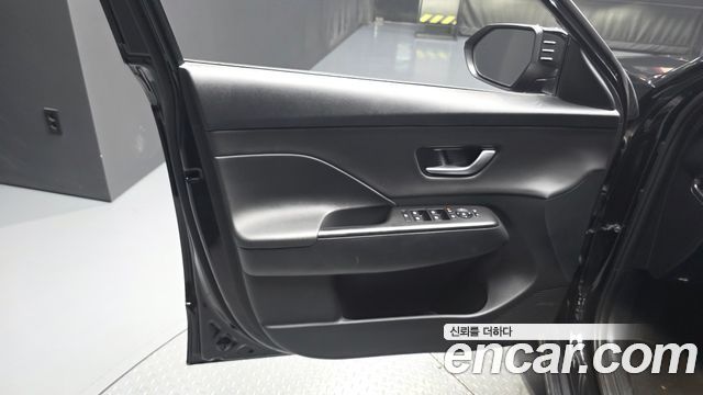 Hyundai Kona 2023 — photo 14