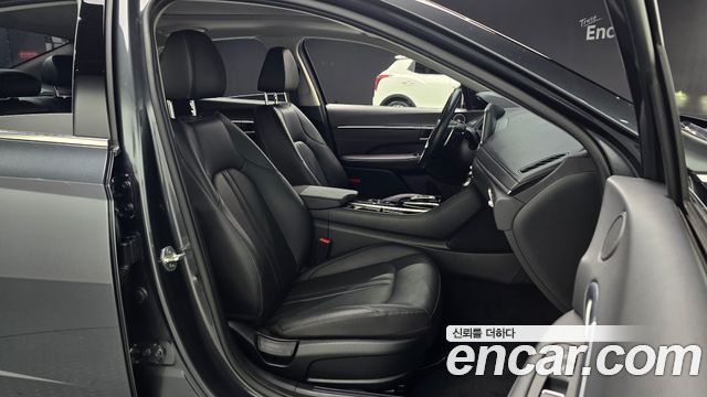 Hyundai Sonata 2022 — photo 10