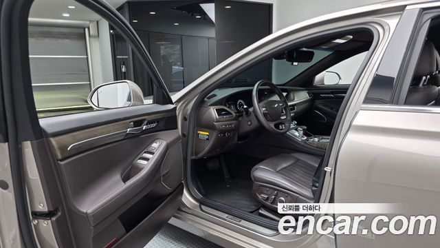 Genesis G90 2019 — photo 10