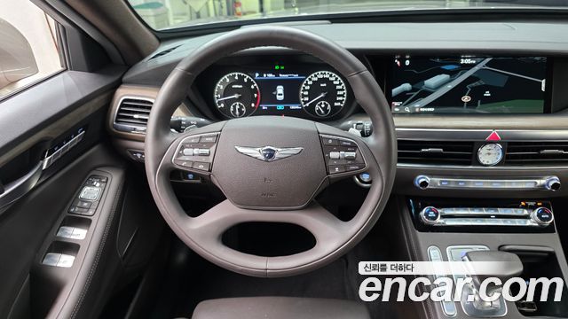 Genesis G90 2019 — photo 13