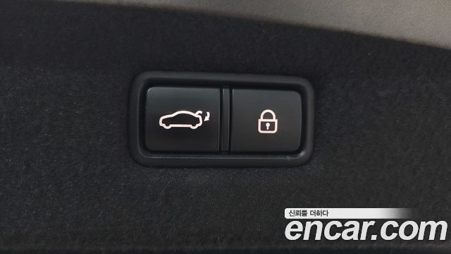 Genesis G90 2019 — photo 20