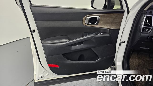 Kia Sorento 2023 — photo 14