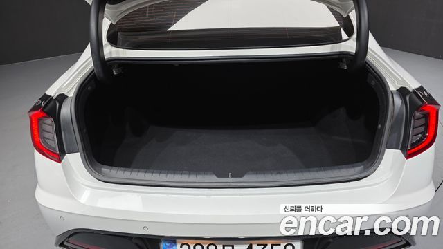 Hyundai Sonata 2022 — photo 20
