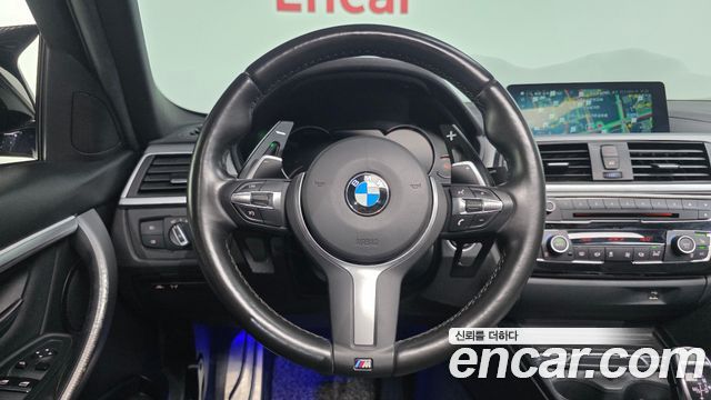 BMW 3-Series 2018 — photo 13
