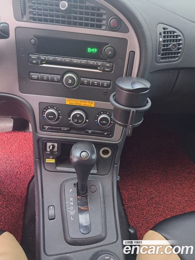 Saab 9-5 2010 — photo 13