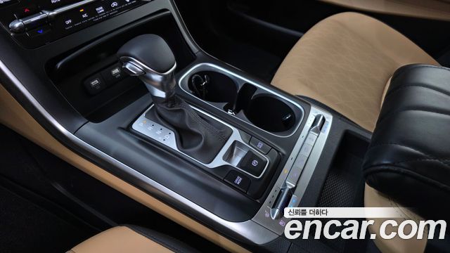 Kia Canival 2023 — photo 12