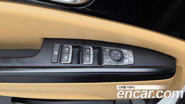 Kia Canival 2023 — photo 28
