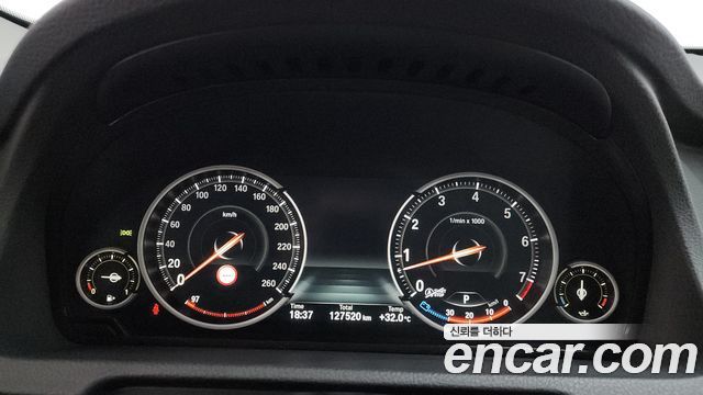 BMW Gran Turismo 2016 — photo 8