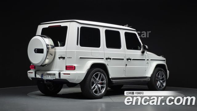 Mercedes-Benz G-Class 2025 — photo 2