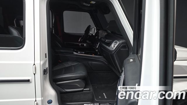 Mercedes-Benz G-Class 2025 — photo 11