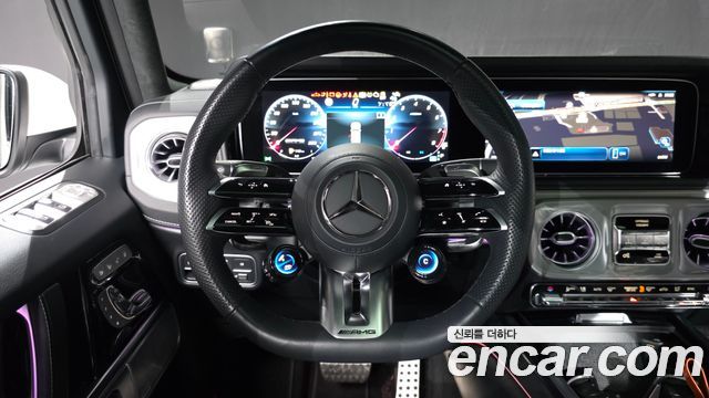 Mercedes-Benz G-Class 2025 — photo 13