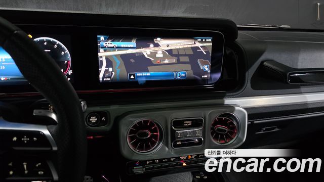 Mercedes-Benz G-Class 2025 — photo 14
