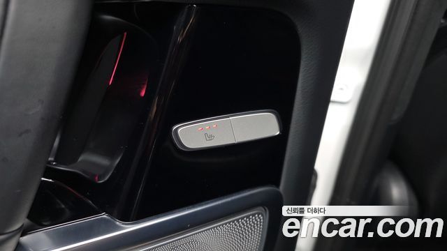 Mercedes-Benz G-Class 2025 — photo 18