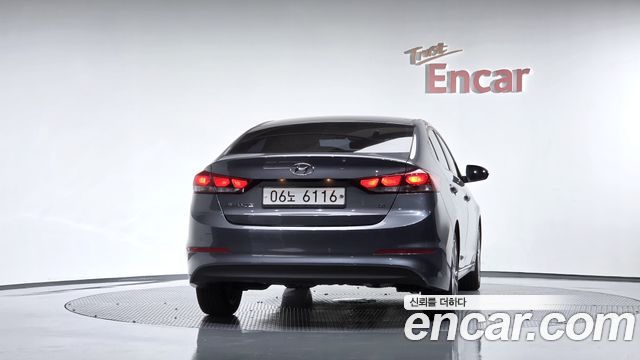 Hyundai AVANTE 2018 — photo 4