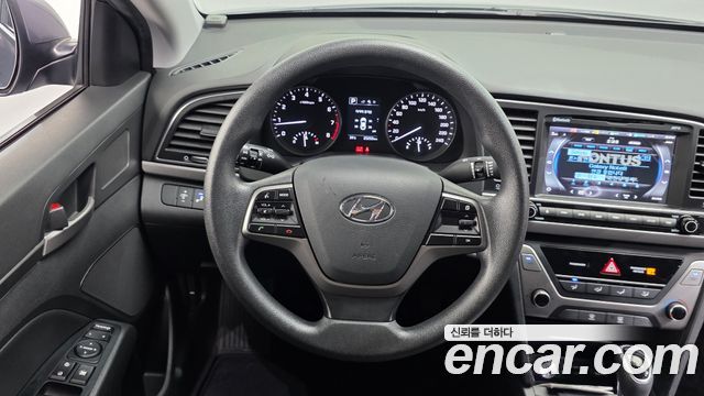Hyundai AVANTE 2018 — photo 19