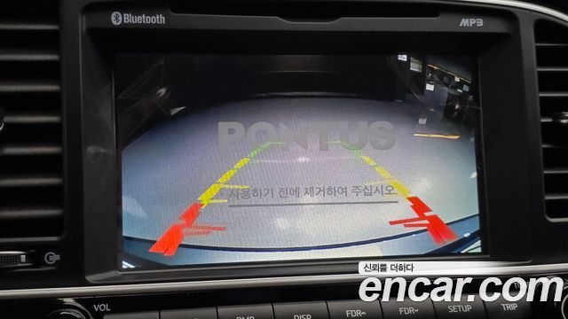Hyundai AVANTE 2018 — photo 23