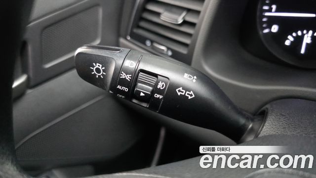 Hyundai AVANTE 2018 — photo 26