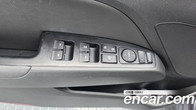 Hyundai AVANTE 2018 — photo 27