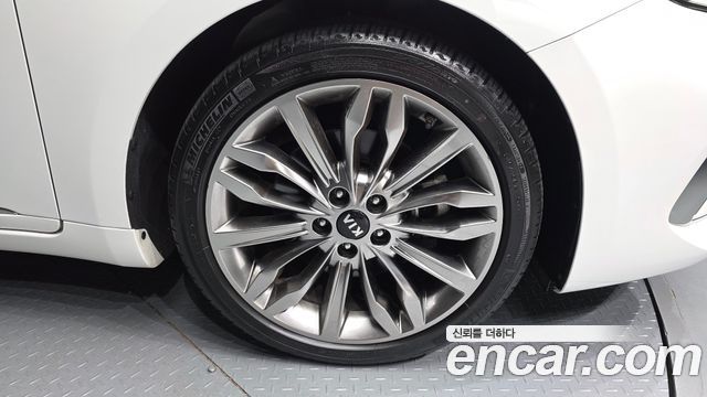 Kia K7 2020 — photo 5