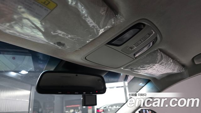 Kia K7 2020 — photo 24