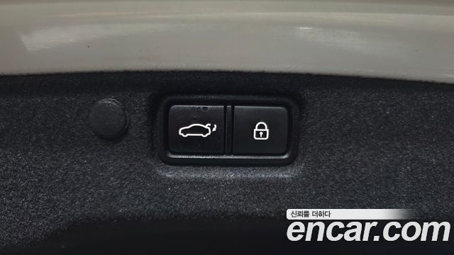 Kia K7 2020 — photo 32