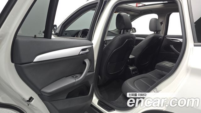 BMW X1 2018 — photo 16