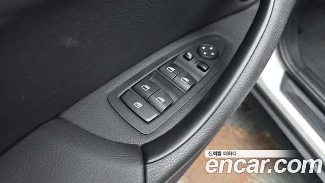 BMW X1 2018 — photo 29